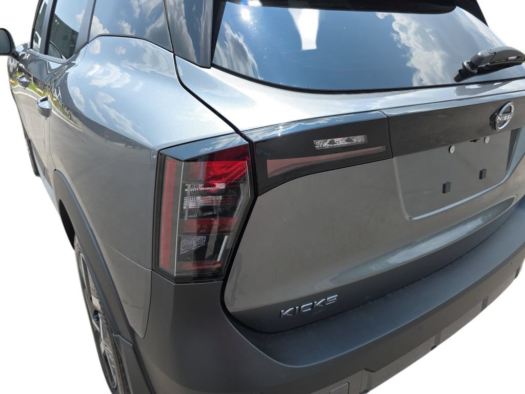 New 2026 Nissan Kicks SV w/ SV Premium Package FWD image 34