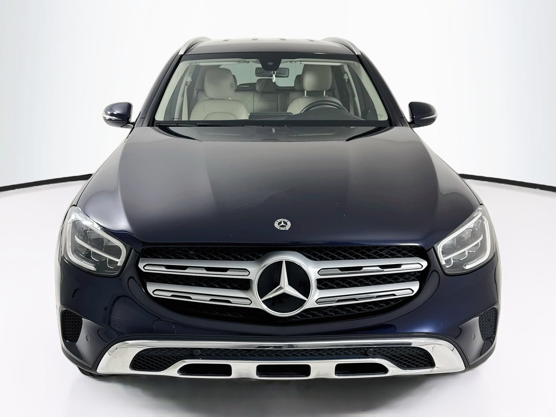 Used 2021 Mercedes-Benz GLC 300 image 2