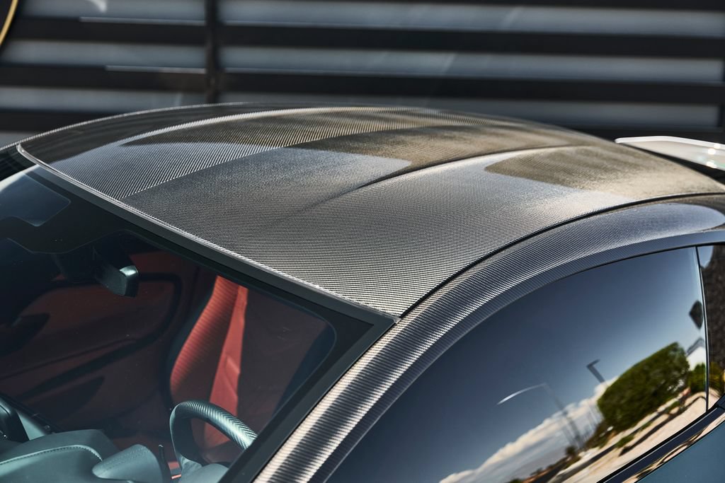 Used 2023 Aston Martin DBS Coupe RWD image 12