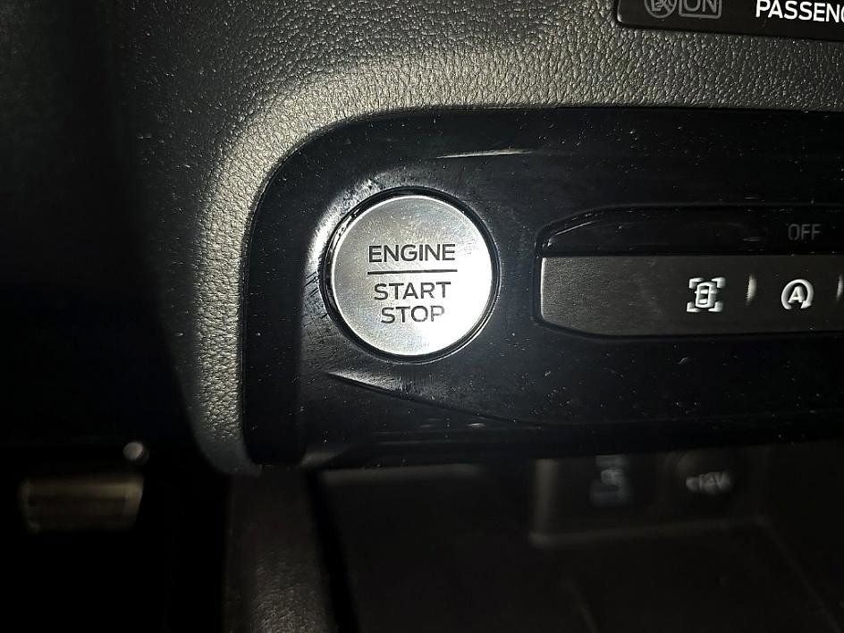 Used 2023 Ford Escape ST-Line w/ Tech Pack #1 image 18