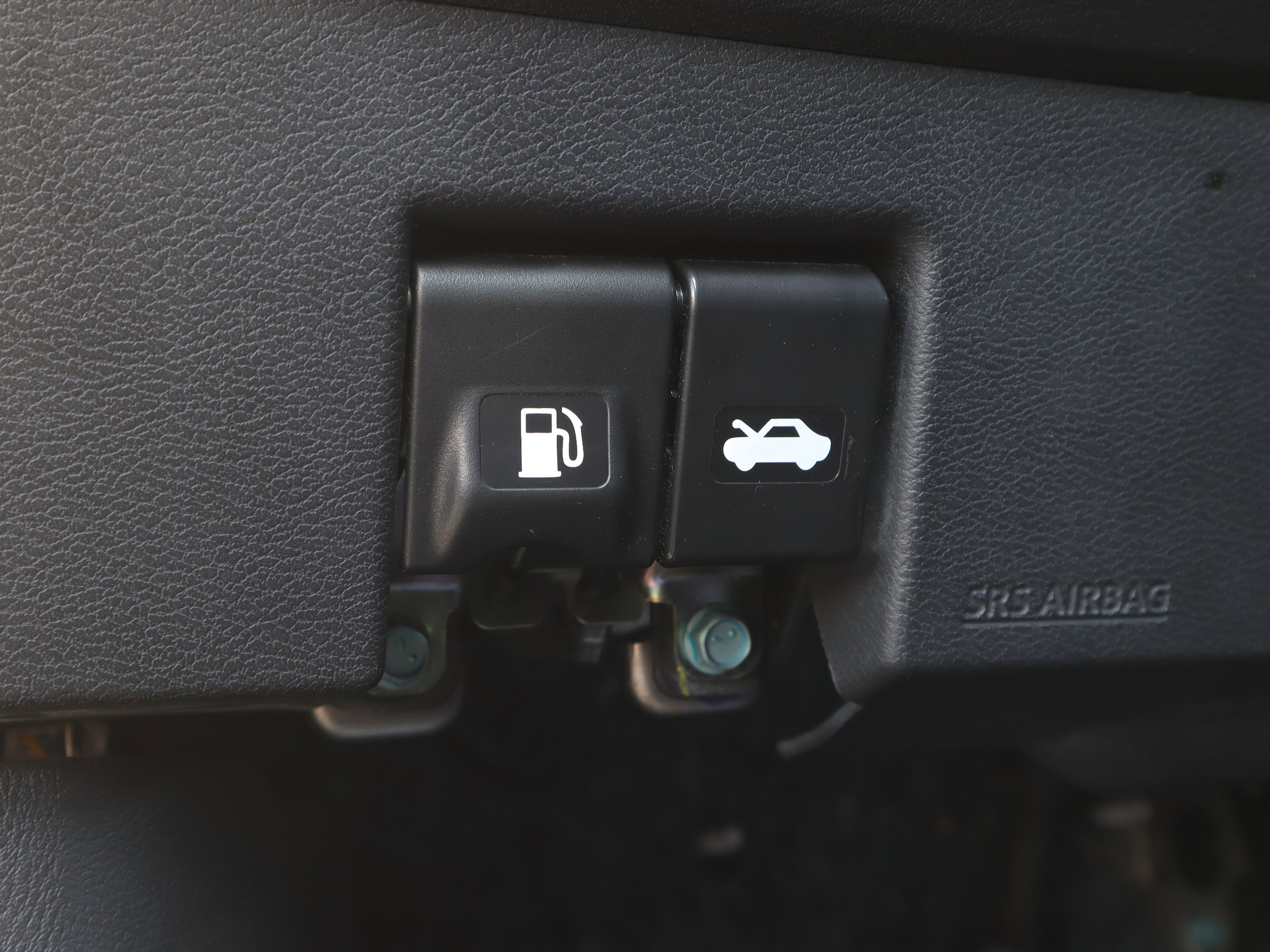 Used 2020 Nissan Kicks S image 22