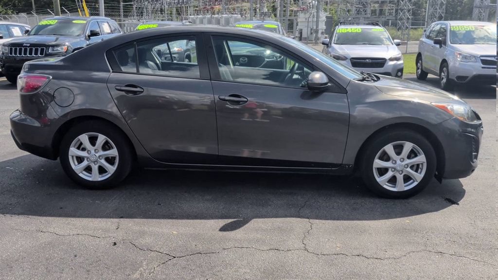 Used 2011 MAZDA MAZDA3 i Touring FWD image 9