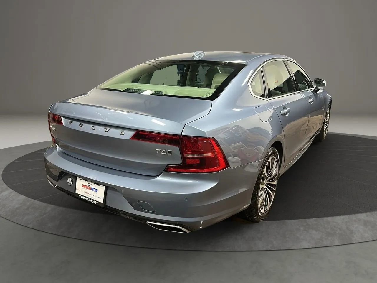 Used 2020 Volvo S90 T6 Momentum image 5
