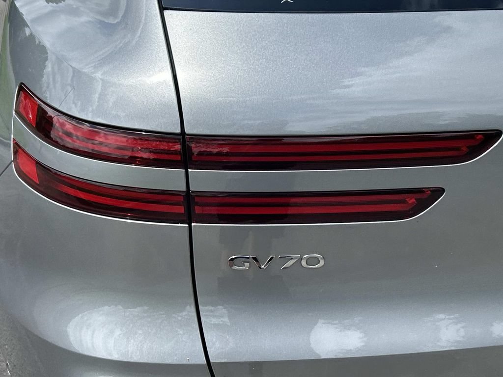 Used 2026 Genesis Electrified GV70 Prestige AWD/4WD image 13