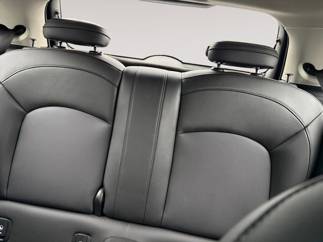 Used 2019 MINI Cooper 2-Door Hardtop FWD image 13