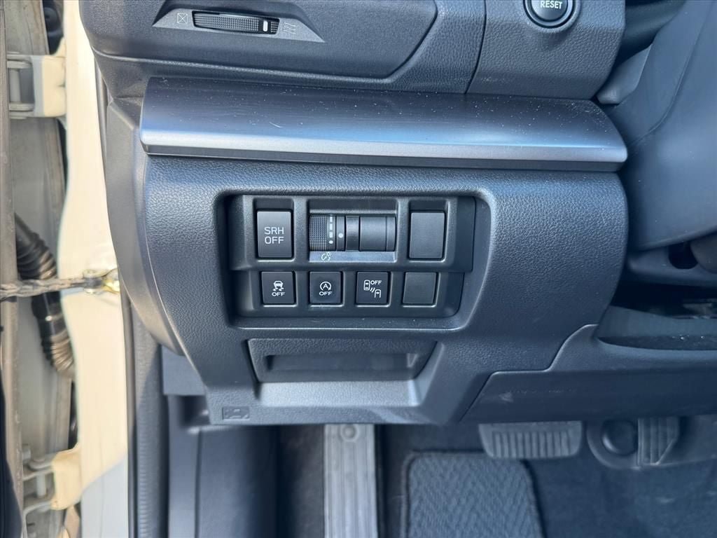 Used 2023 Subaru Crosstrek 2.5i Limited AWD/4WD image 19
