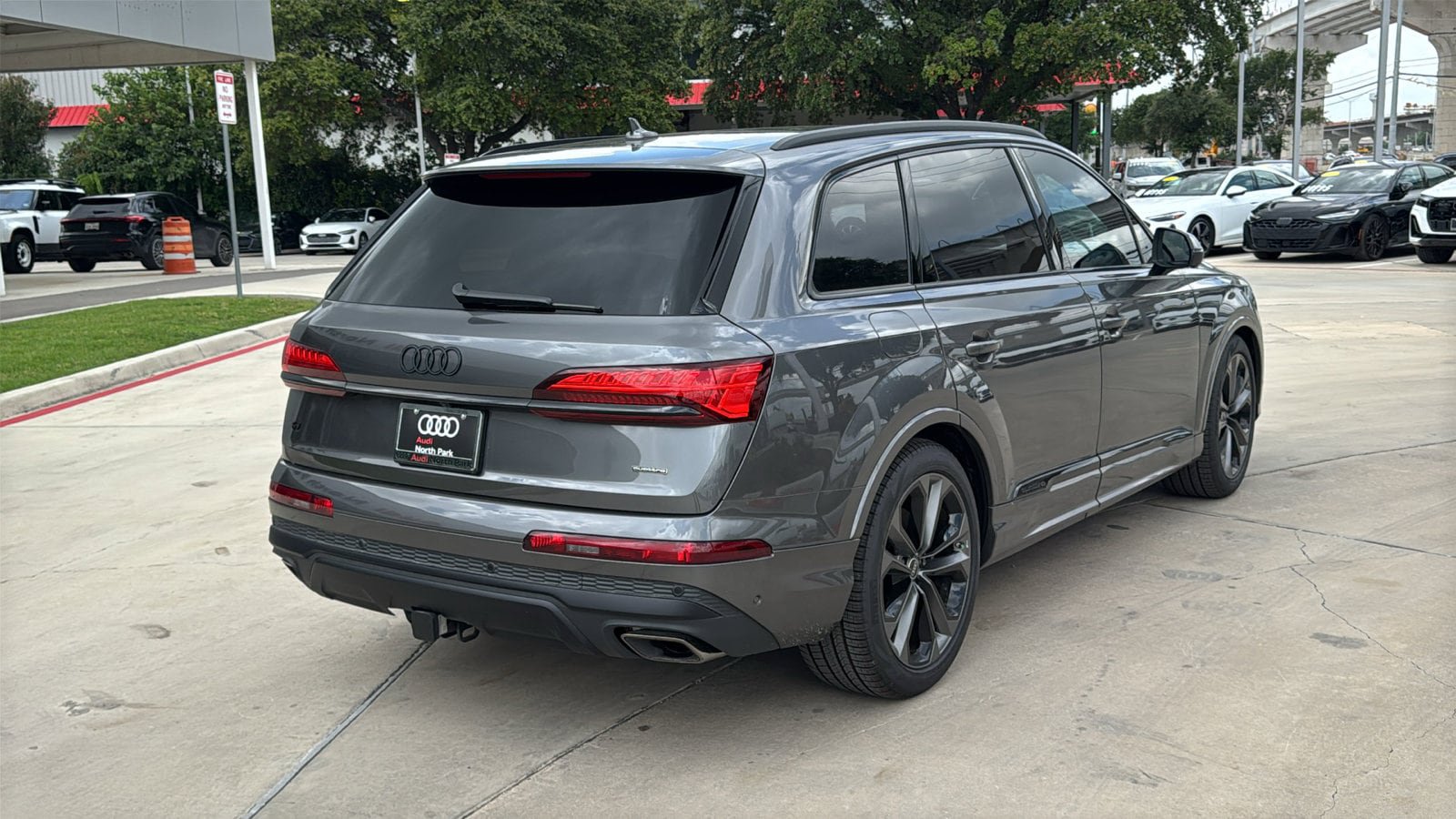 New 2026 Audi Q7 3.0T Premium Plus AWD/4WD image 7