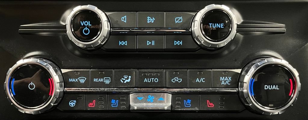 Used 2023 Ford F150 Lariat w/ Equipment Group 502A High AWD/4WD image 38