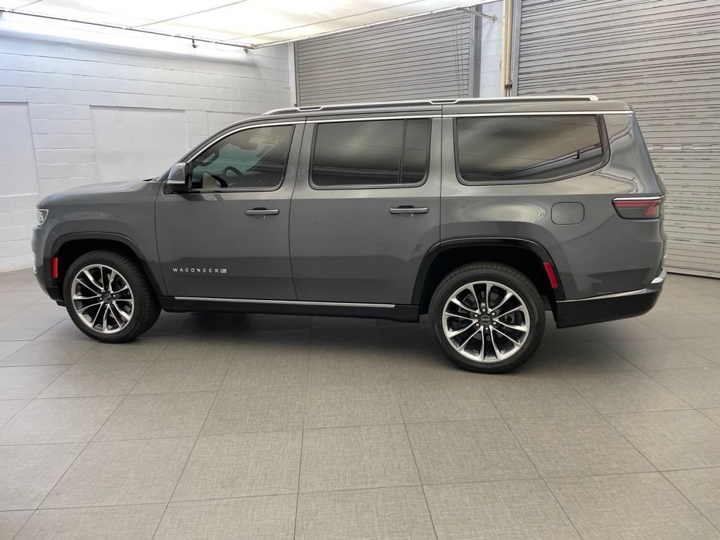 Certified 2022 Jeep Wagoneer Series III w/ Premium Group I AWD/4WD image 9