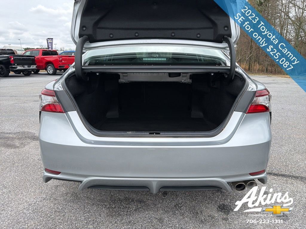 Used 2023 Toyota Camry SE image 7