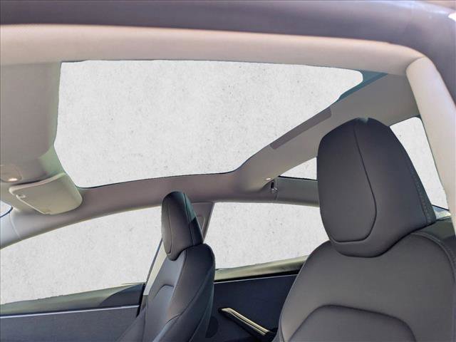 Used 2025 Tesla Model 3 Long Range RWD image 16