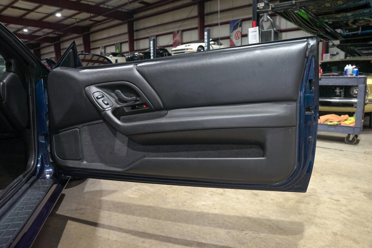 Used 2001 Chevrolet Camaro Z28 w/ SS Performance/Appearance Pkg RWD image 38