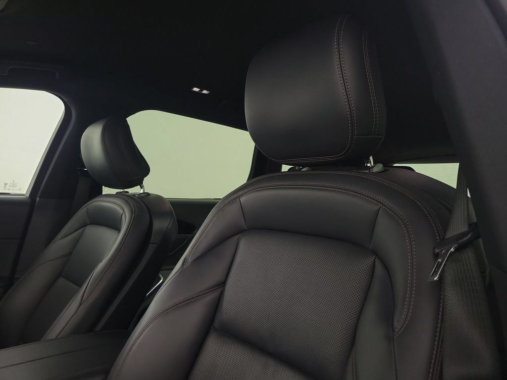 Certified 2024 Lincoln Nautilus Premier w/ Jet Appearance Package AWD/4WD image 17