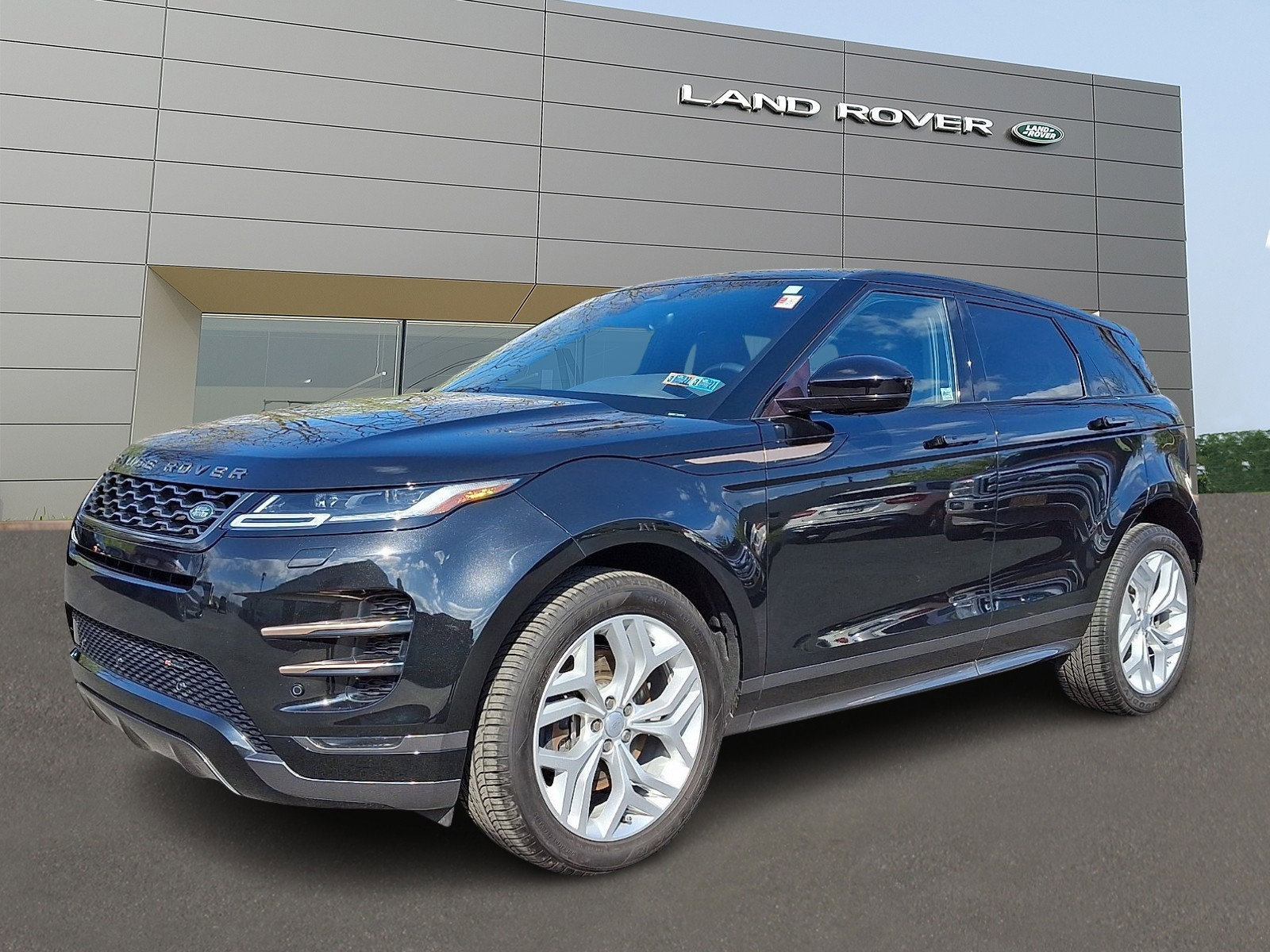 Used 2023 Land Rover Range Rover Evoque R-Dynamic SE image 1