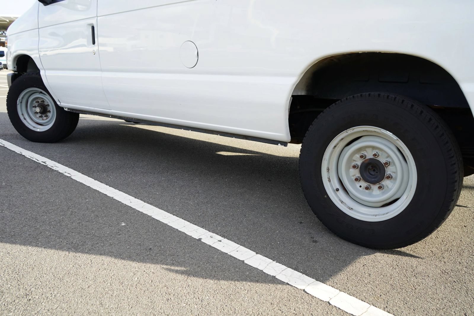 Used 2013 Ford E-150 and Econoline 150 RWD image 6
