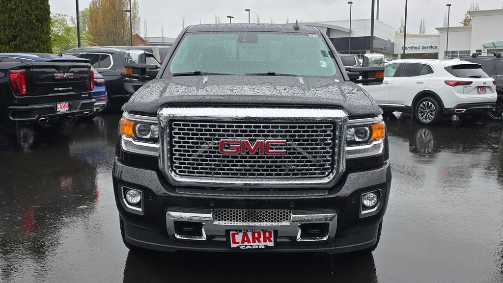 Used 2015 GMC Sierra 2500 Denali w/ Duramax Plus Package AWD/4WD image 8
