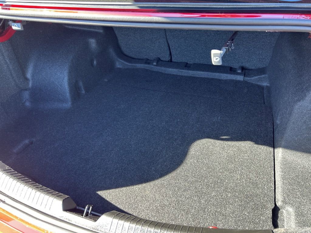 Used 2025 Chevrolet Malibu LT image 26