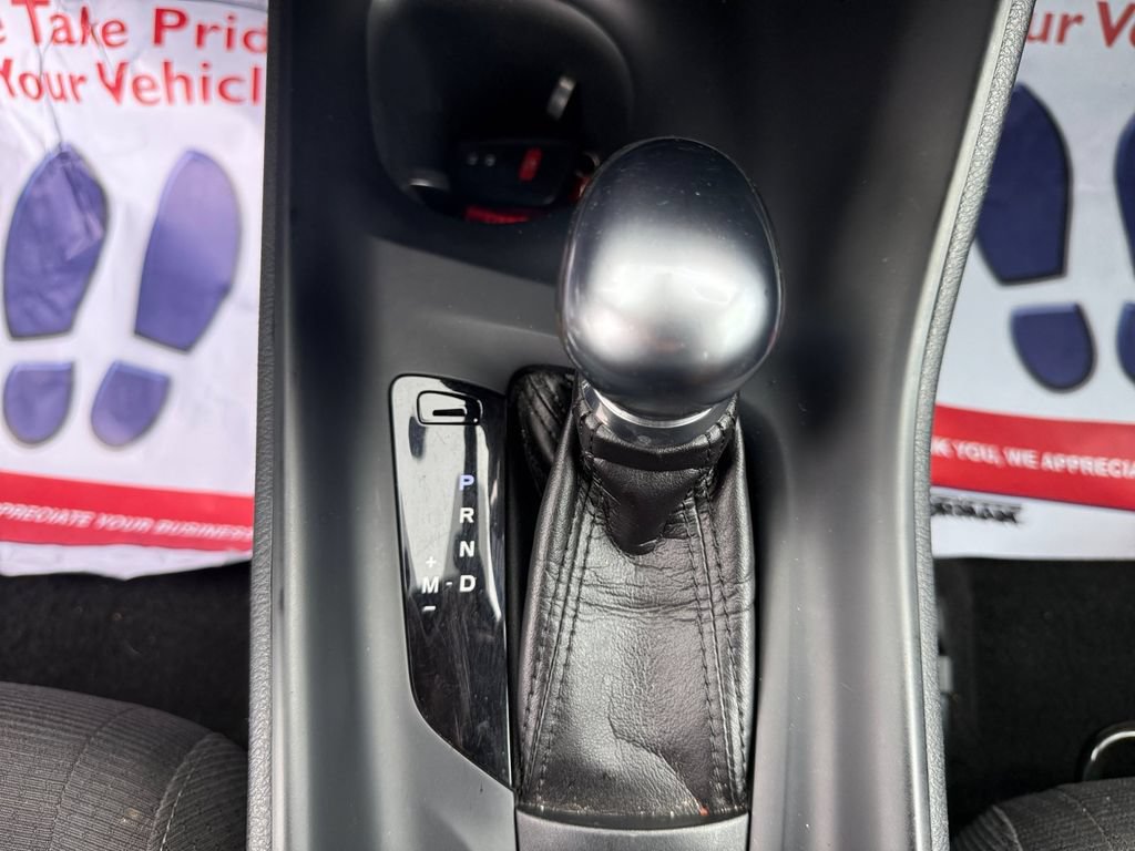 Used 2018 Toyota C-HR XLE FWD image 31
