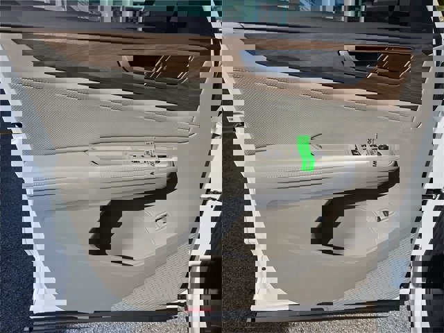 New 2026 Volkswagen Atlas SE image 16