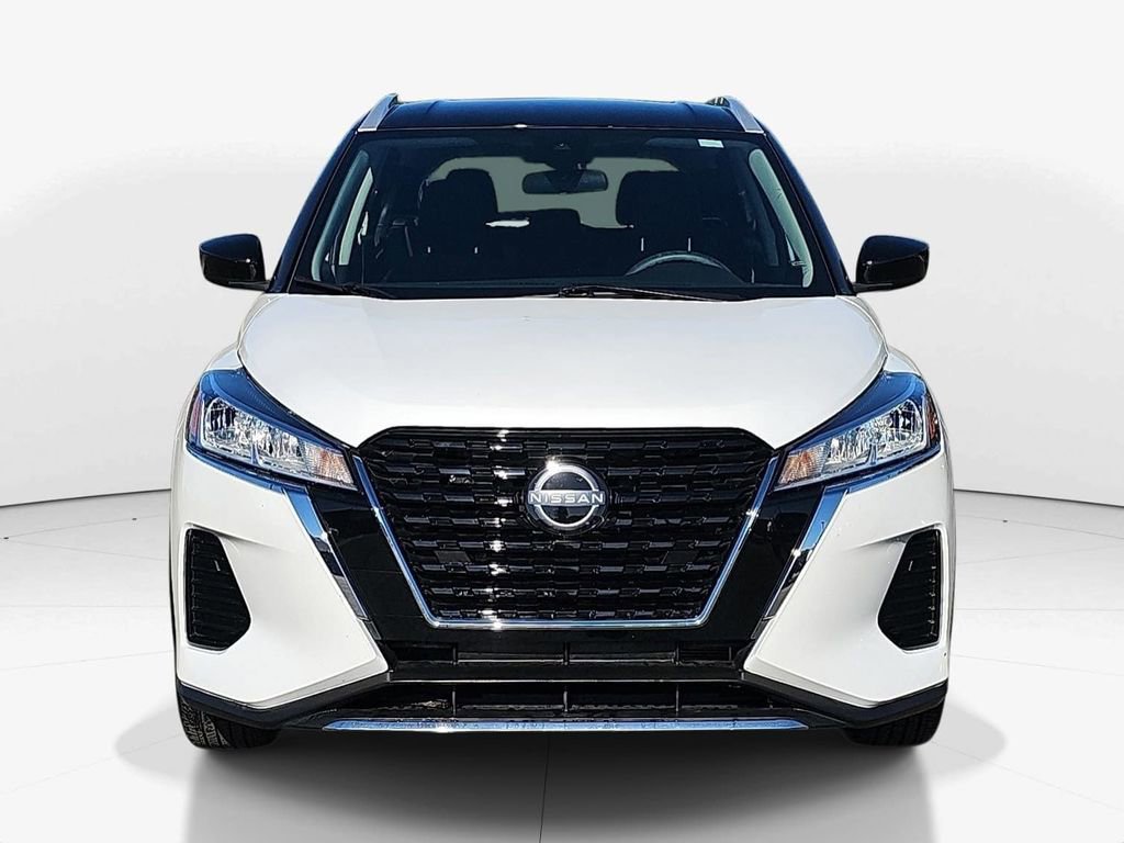 Used 2024 Nissan Kicks SV image 11