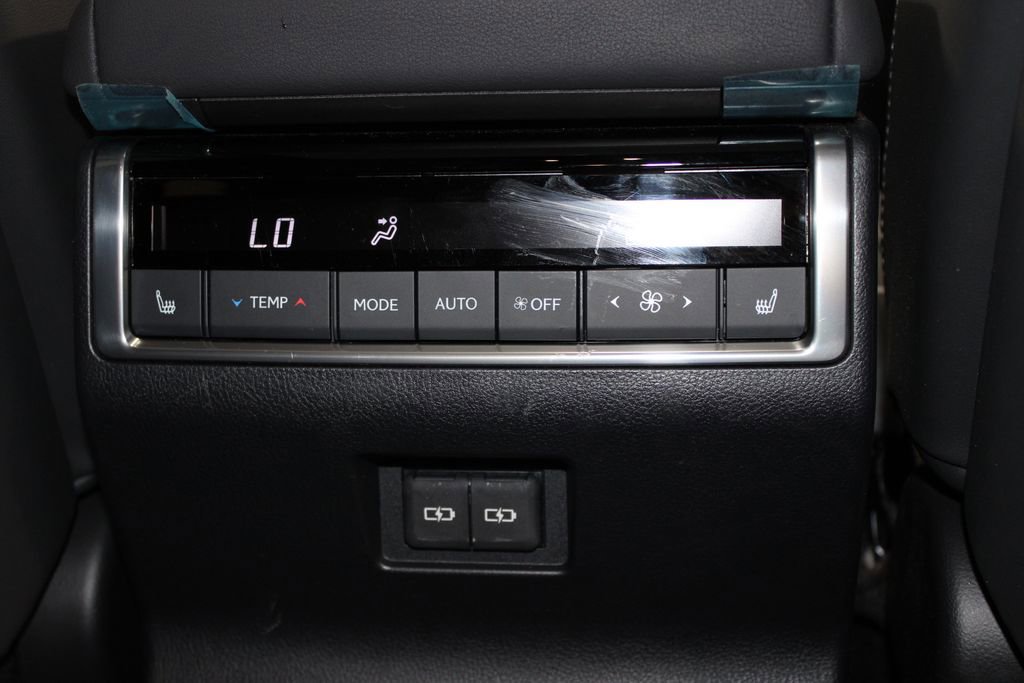 Used 2024 Lexus GX 550 AWD/4WD image 36