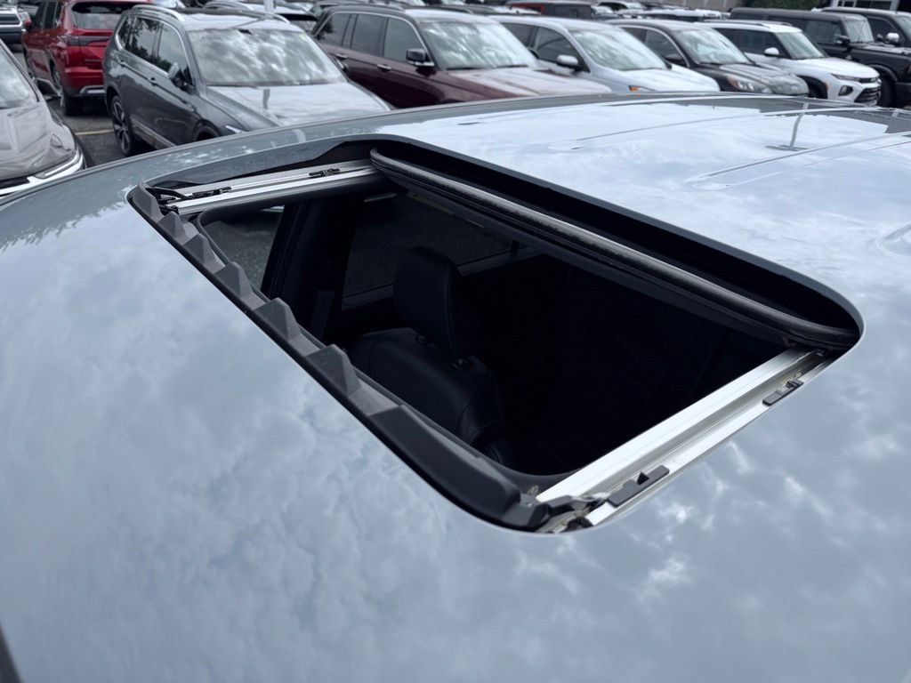 Used 2023 Honda Passport EX-L image 10