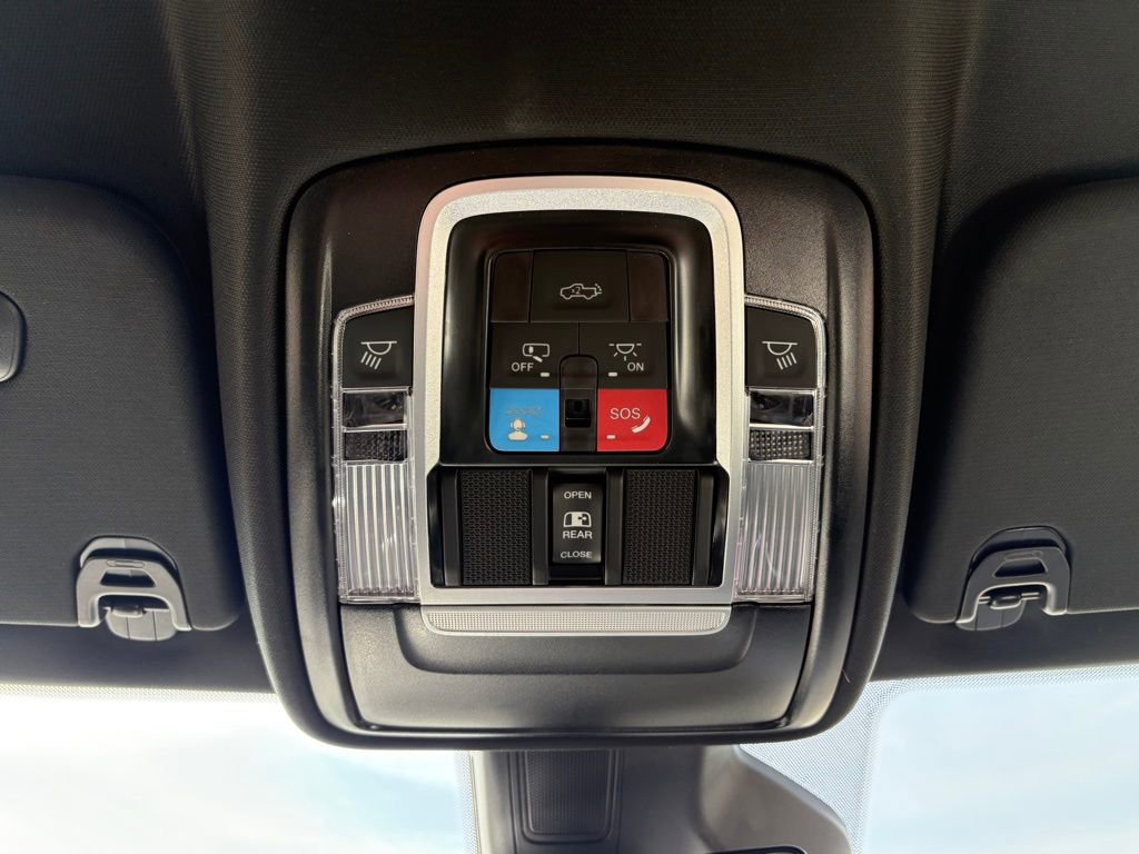 New 2026 RAM 1500 4x4 Crew Cab image 15