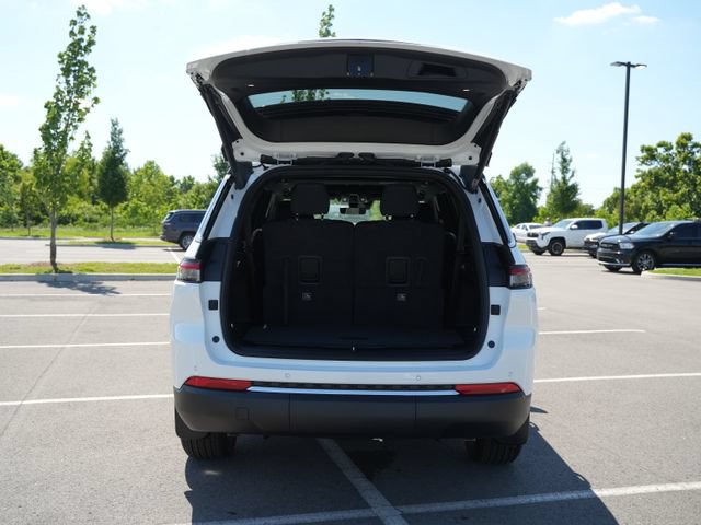 New 2026 Jeep Grand Cherokee L 4WD image 16