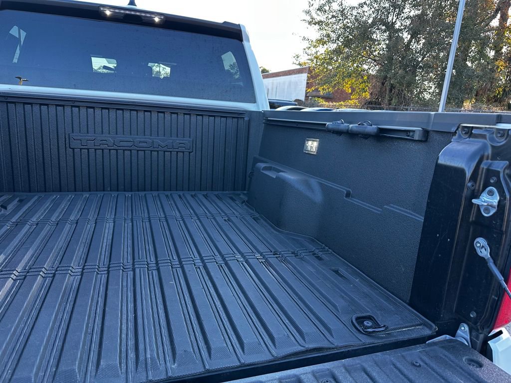 Used 2025 Toyota Tacoma SR5 image 41
