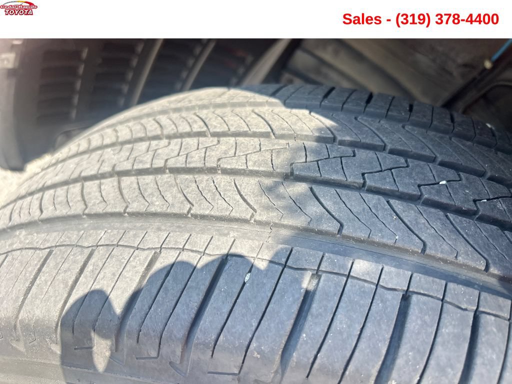 Used 2011 Lexus RX 450h AWD w/ Premium Pkg image 26