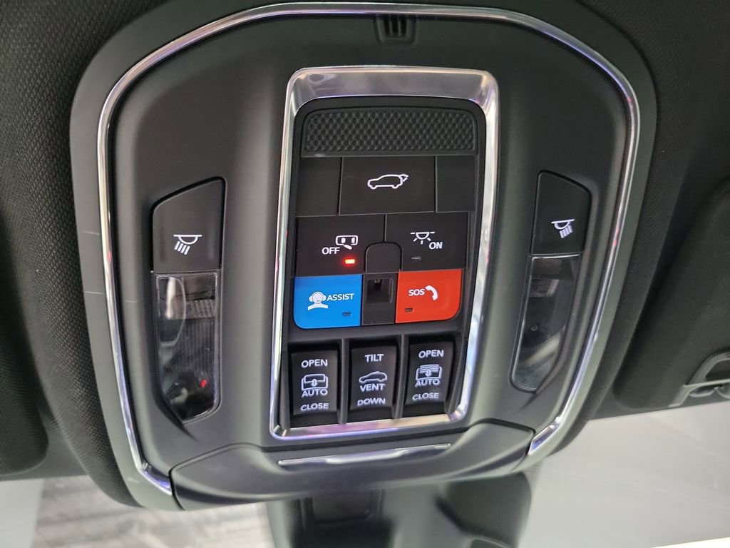 Certified 2024 Jeep Grand Cherokee Limited AWD/4WD image 52