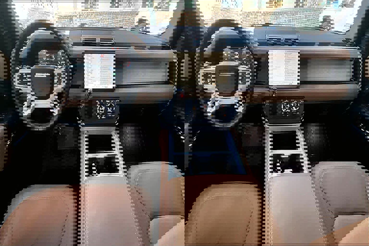 Used 2025 Land Rover Defender 110 X-Dynamic SE image 15