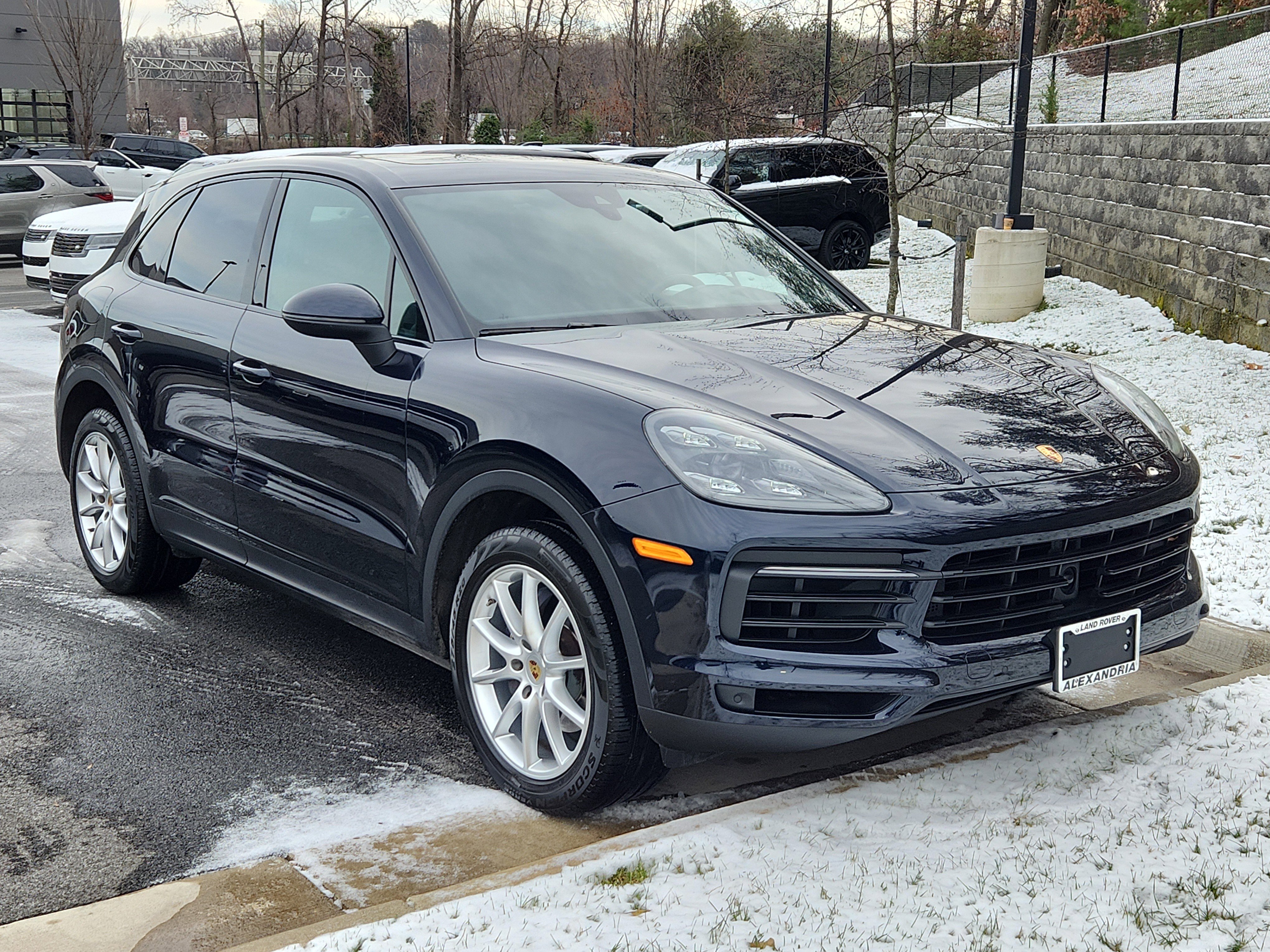 Used 2020 Porsche Cayenne image 10