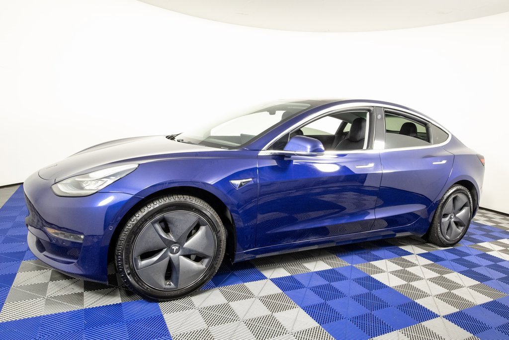Used 2018 Tesla Model 3 Long Range image 1