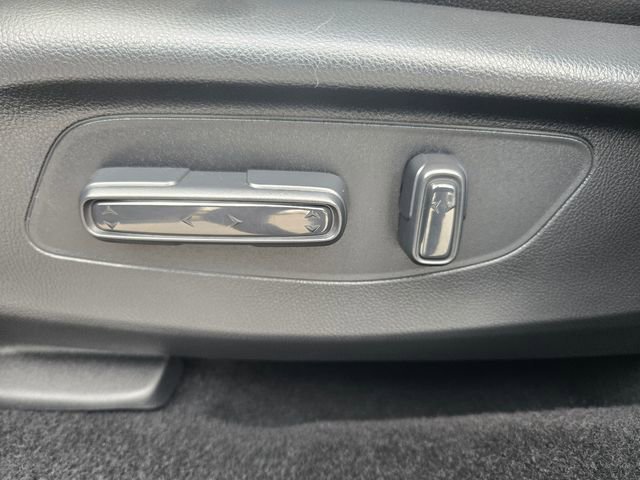 Used 2026 Honda HR-V EX-L image 11