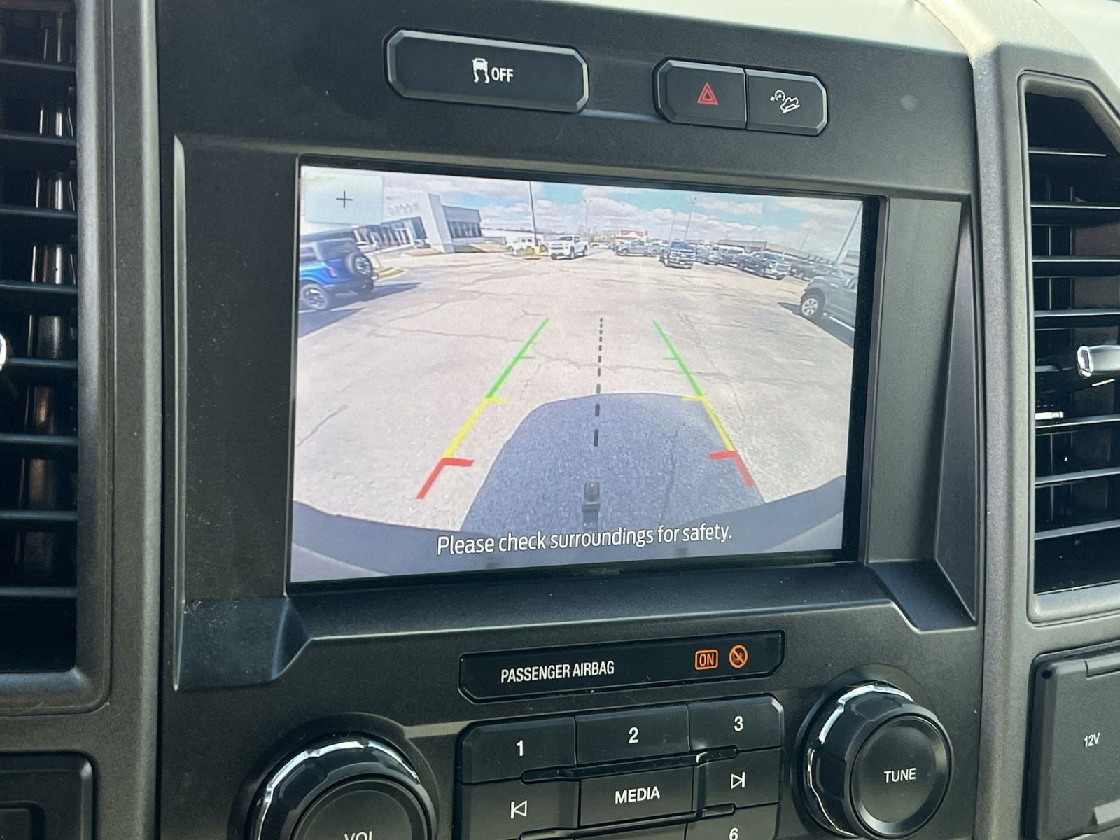 Used 2022 Ford F250 XL w/ STX Appearance Package image 19