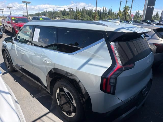 Certified 2024 Kia EV9 Land AWD/4WD image 2