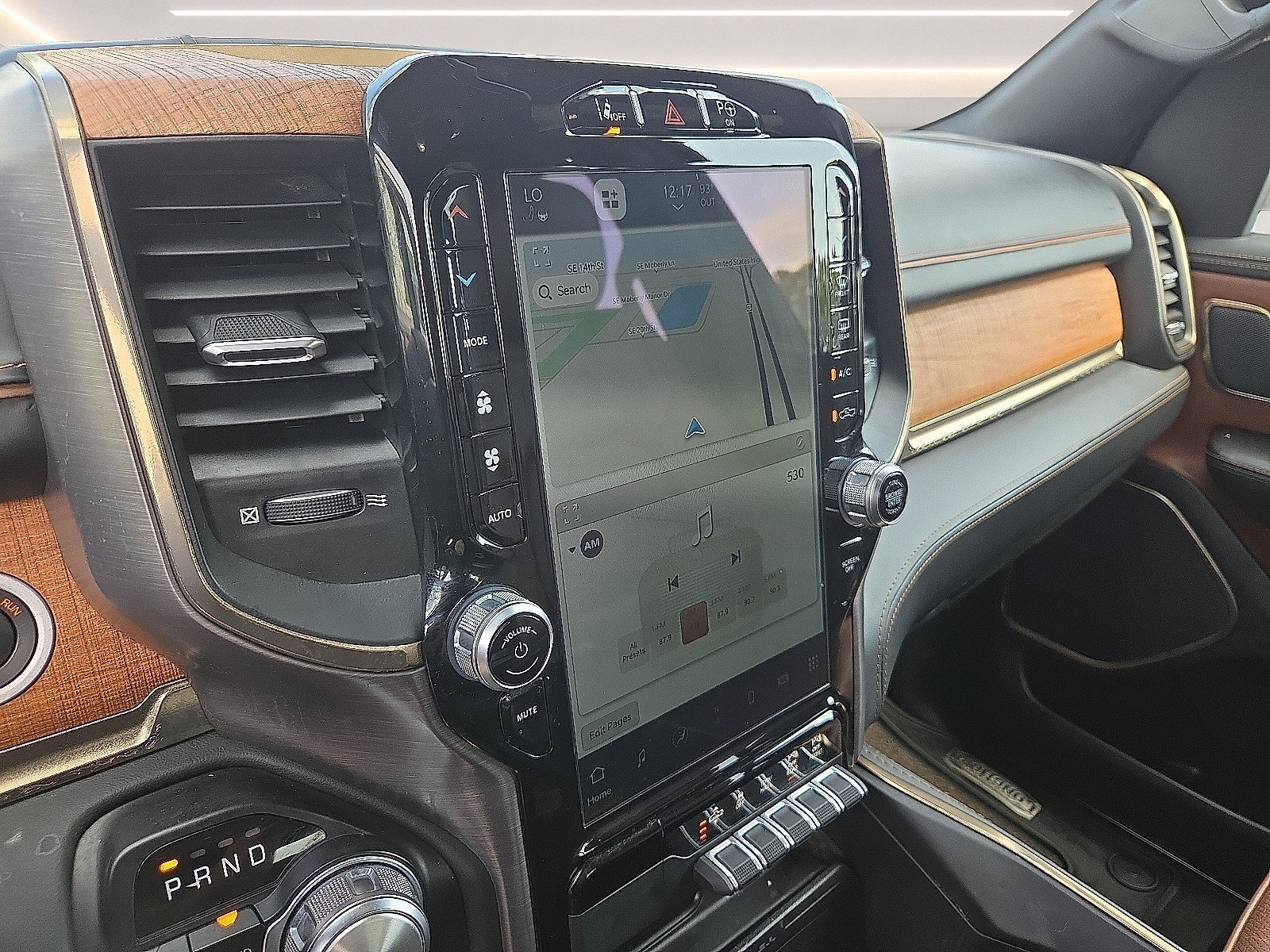Used 2022 RAM 1500 Limited AWD/4WD image 7
