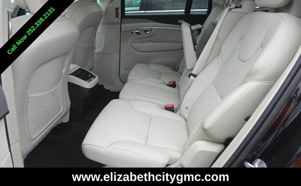Used 2022 Volvo XC90 T5 Momentum AWD/4WD image 7