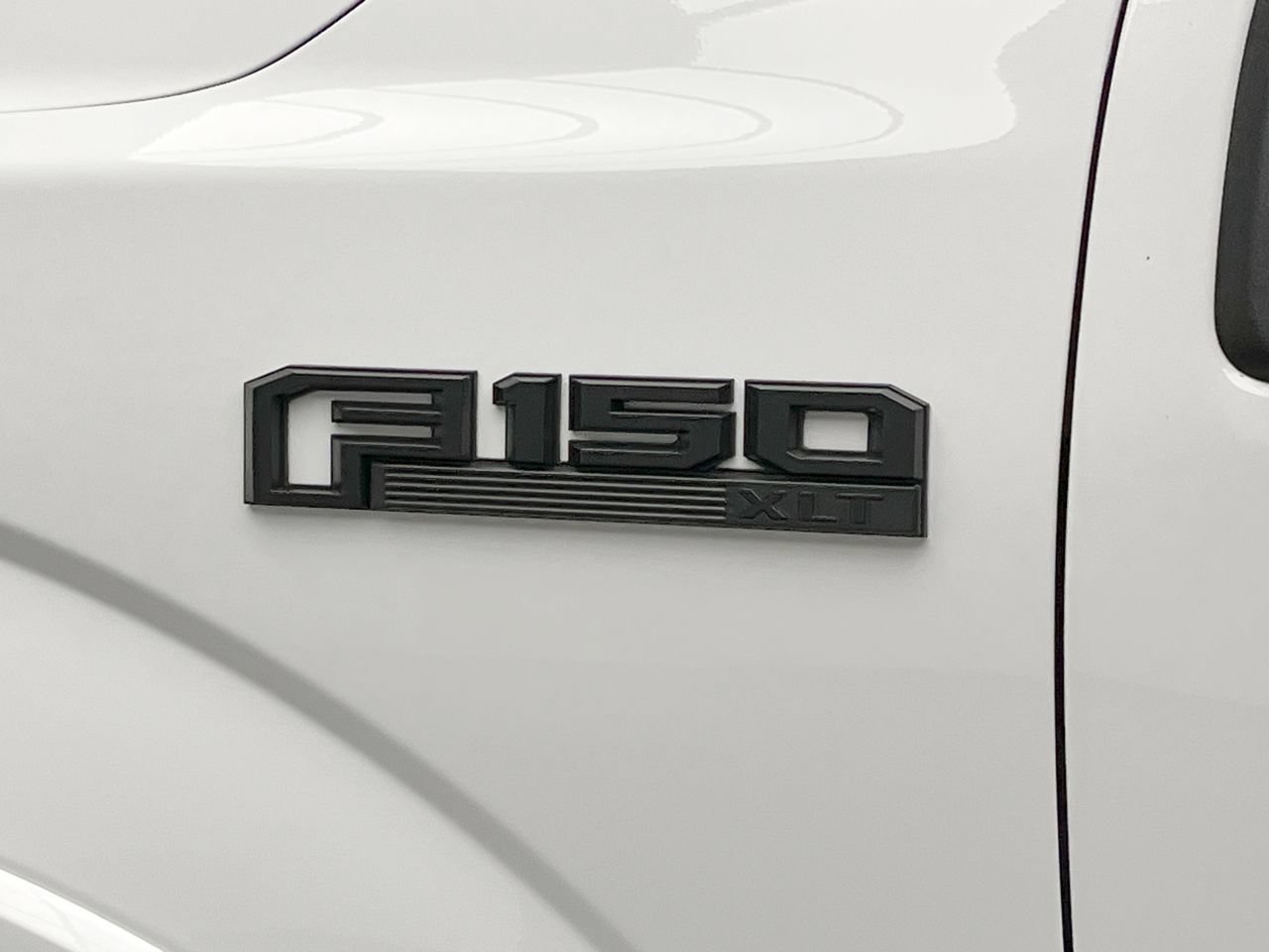 Used 2020 Ford F150 XLT w/ Equipment Group 302A Luxury AWD/4WD image 35