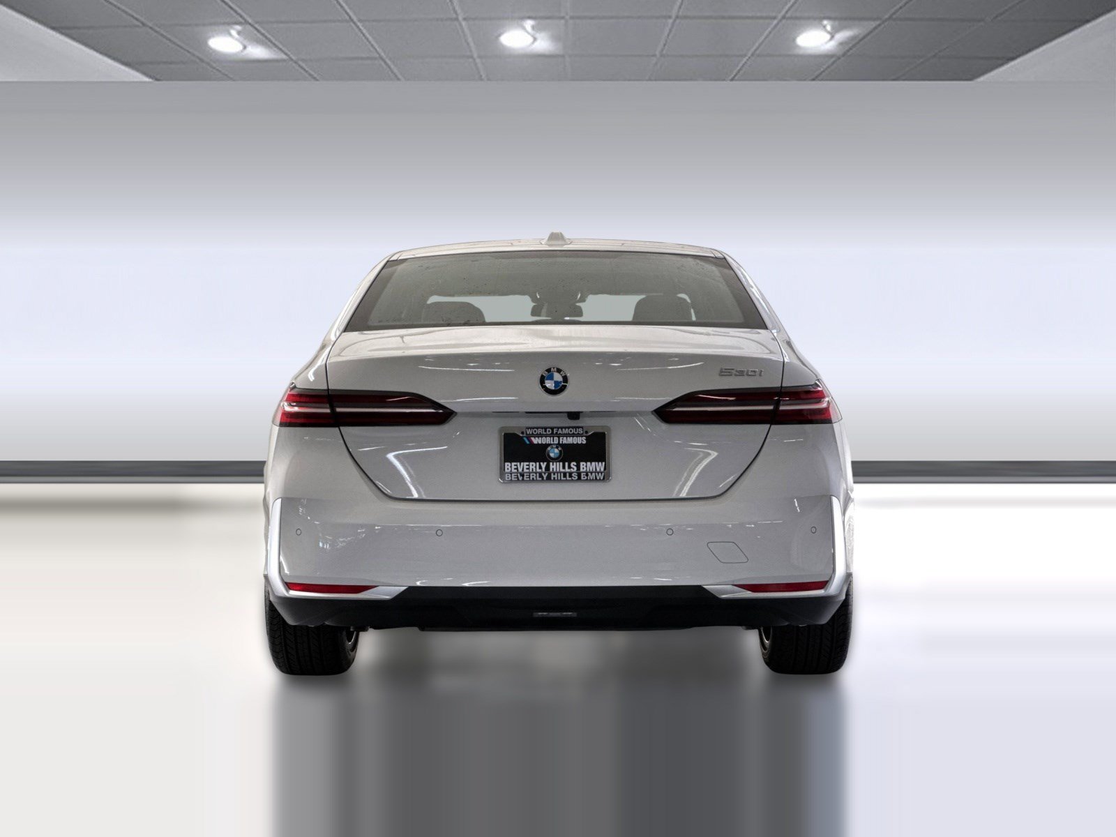 Used 2026 BMW 530i w/ Premium Package RWD image 9