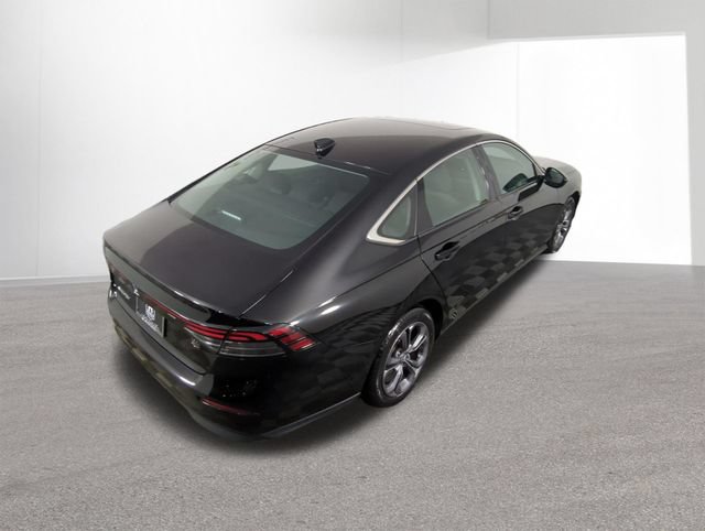Used 2023 Honda Accord EX image 38