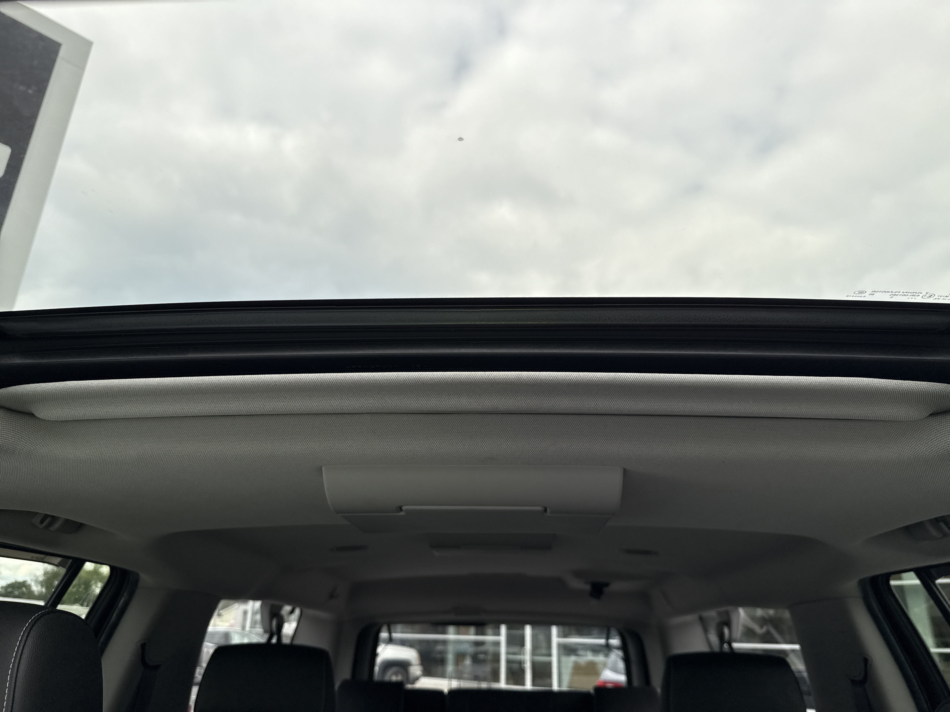 Used 2016 Chevrolet Suburban LT AWD/4WD image 31
