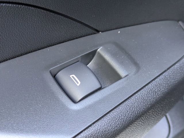 New 2026 Chevrolet Trax RS w/ Sunroof Package FWD image 24