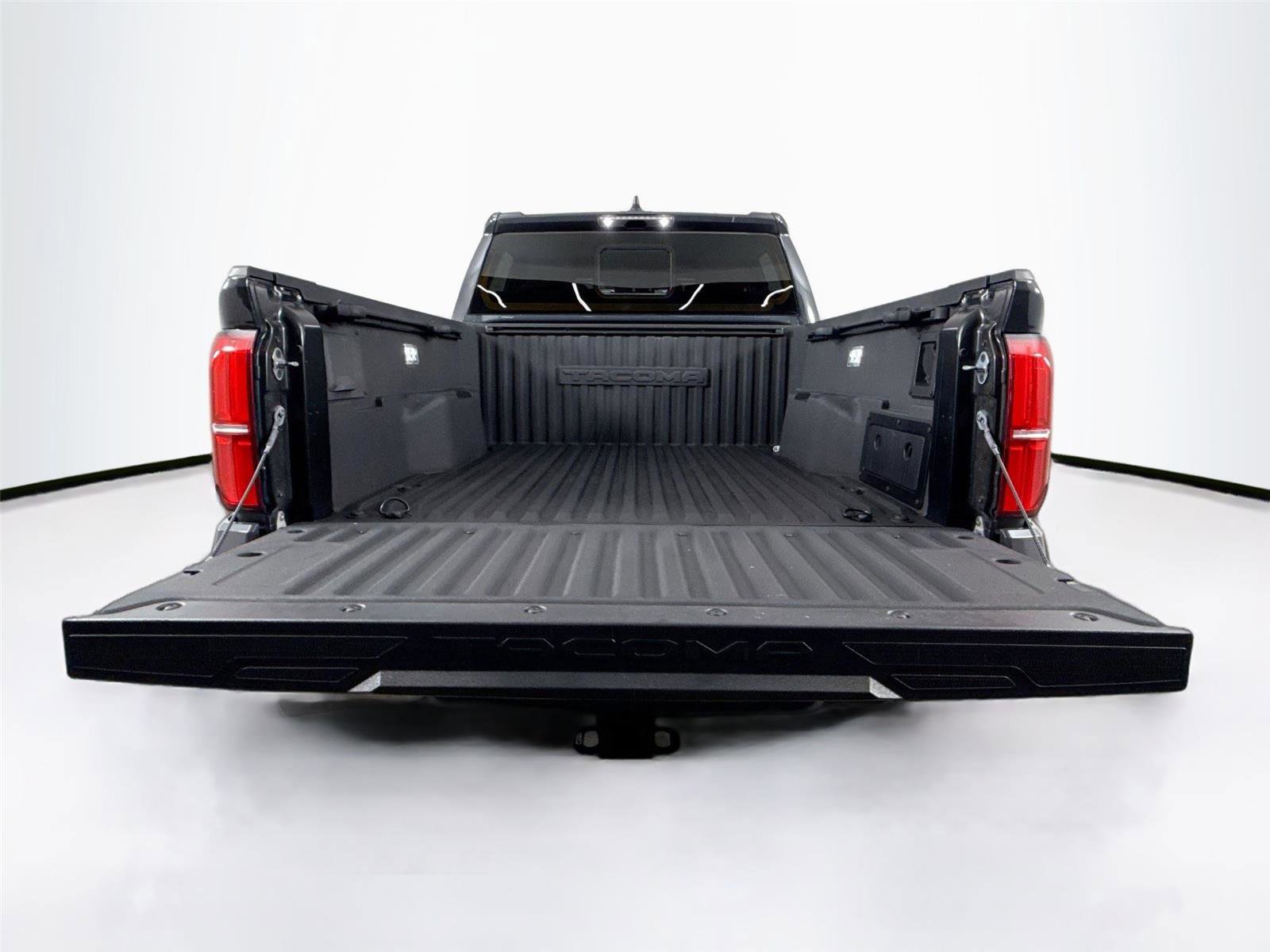 Used 2024 Toyota Tacoma TRD Sport image 39