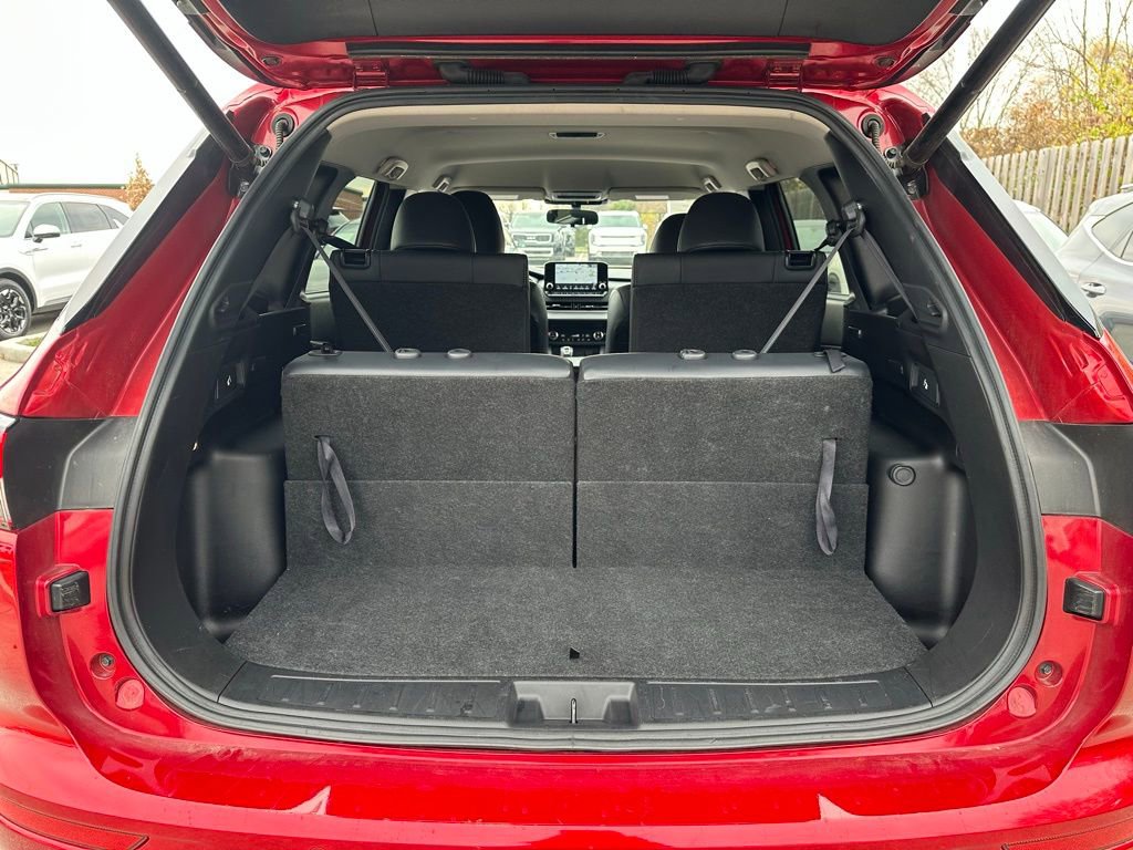 Used 2024 Mitsubishi Outlander SE image 32