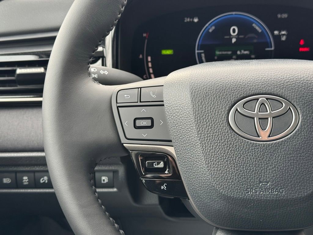 Used 2026 Toyota Camry LE w/ Convenience Package image 33