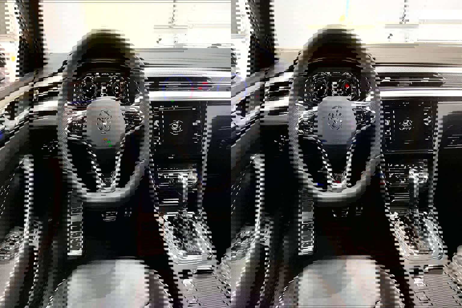 Used 2022 Volkswagen Arteon SEL w/ Black Wheel Package image 7