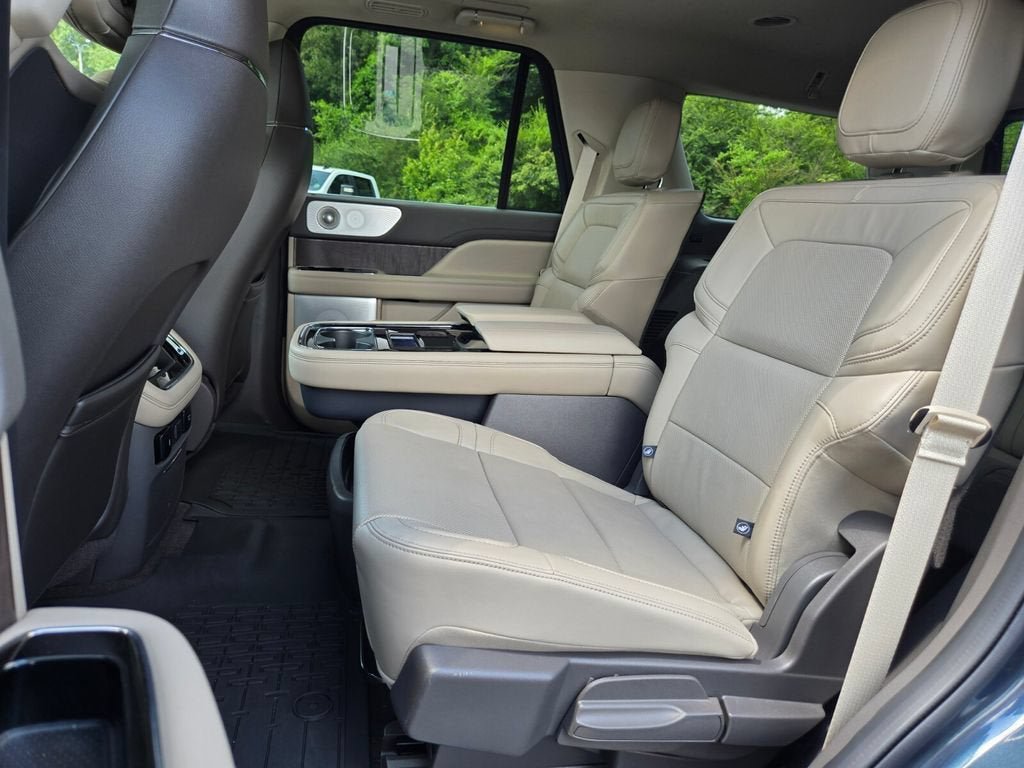 Used 2024 Lincoln Navigator Reserve AWD/4WD image 13