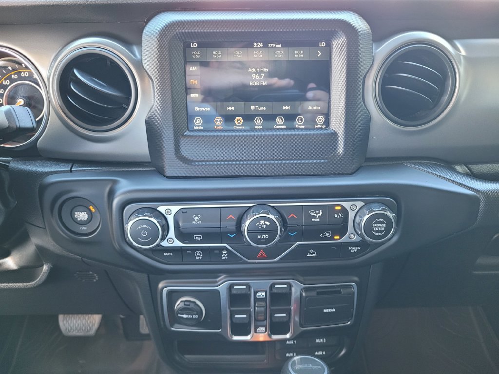 Used 2023 Jeep Gladiator Sport AWD/4WD image 13